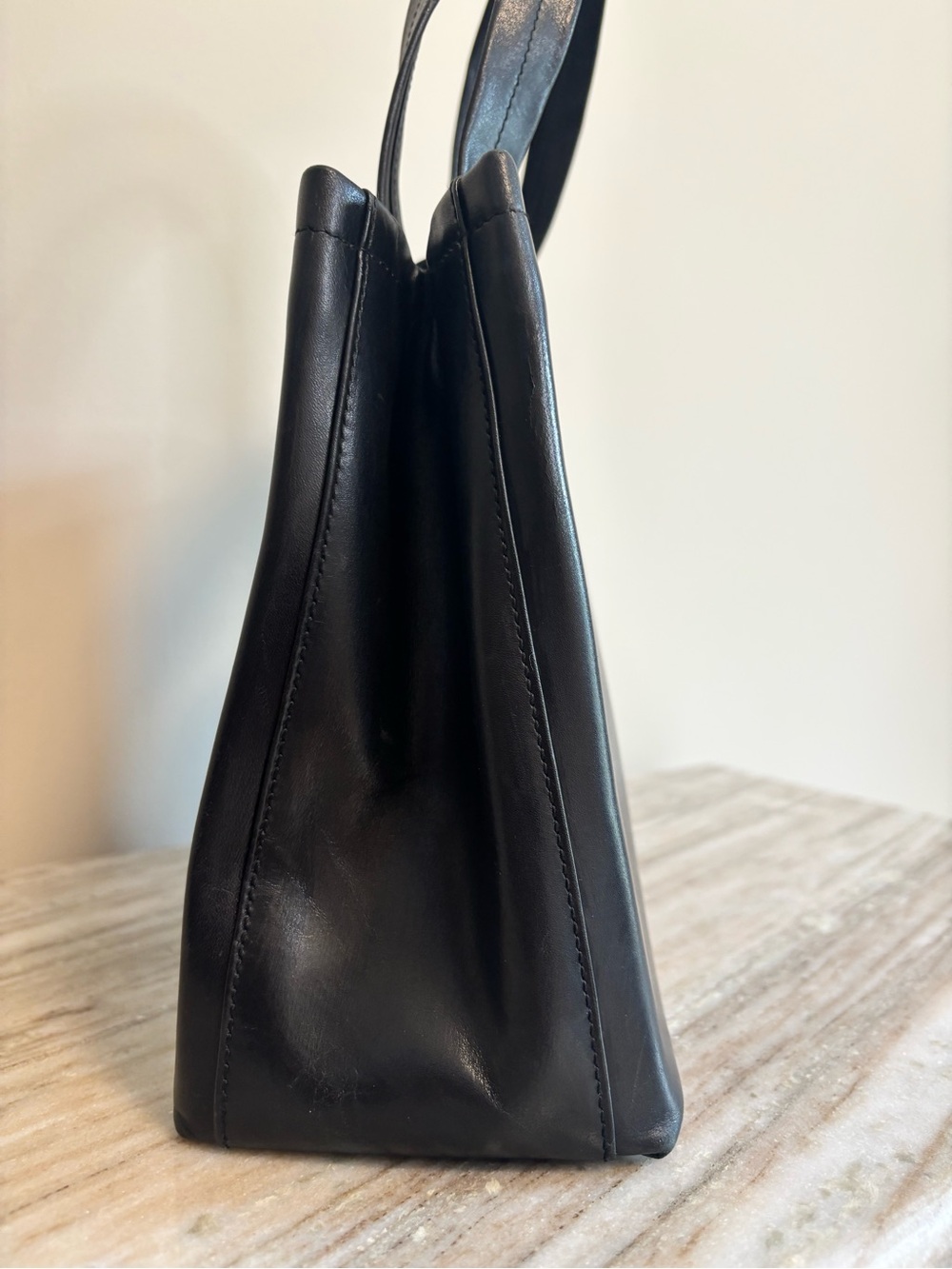 Vintage Salvatore Ferragamo Black Leather Top Handle Bag Gold Hardware Italy - Picture 7 of 13